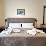 Daniela Hotel 3*