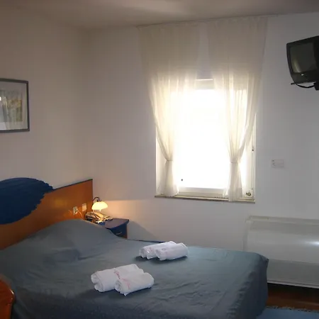 Ξενοδοχείο Daniela 3*