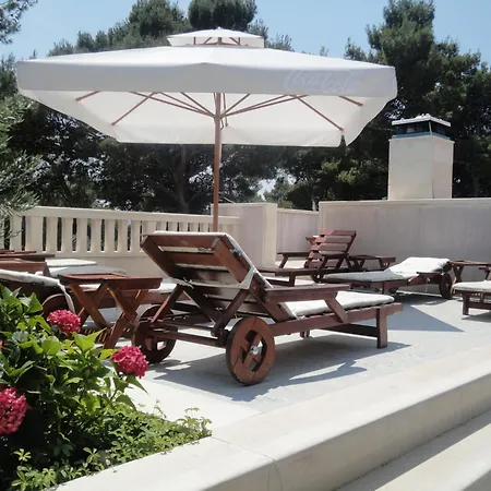 Hotel Daniela 3*