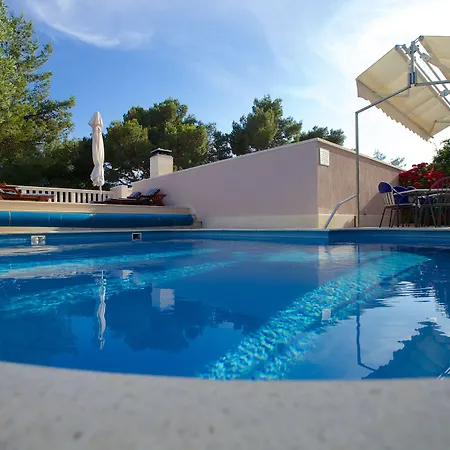 Hotel Daniela 3*
