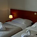 Daniela 3*
