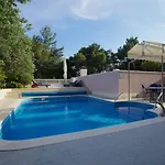 Hotel Daniela 3*