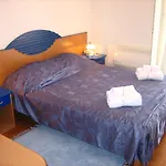 Daniela 3*